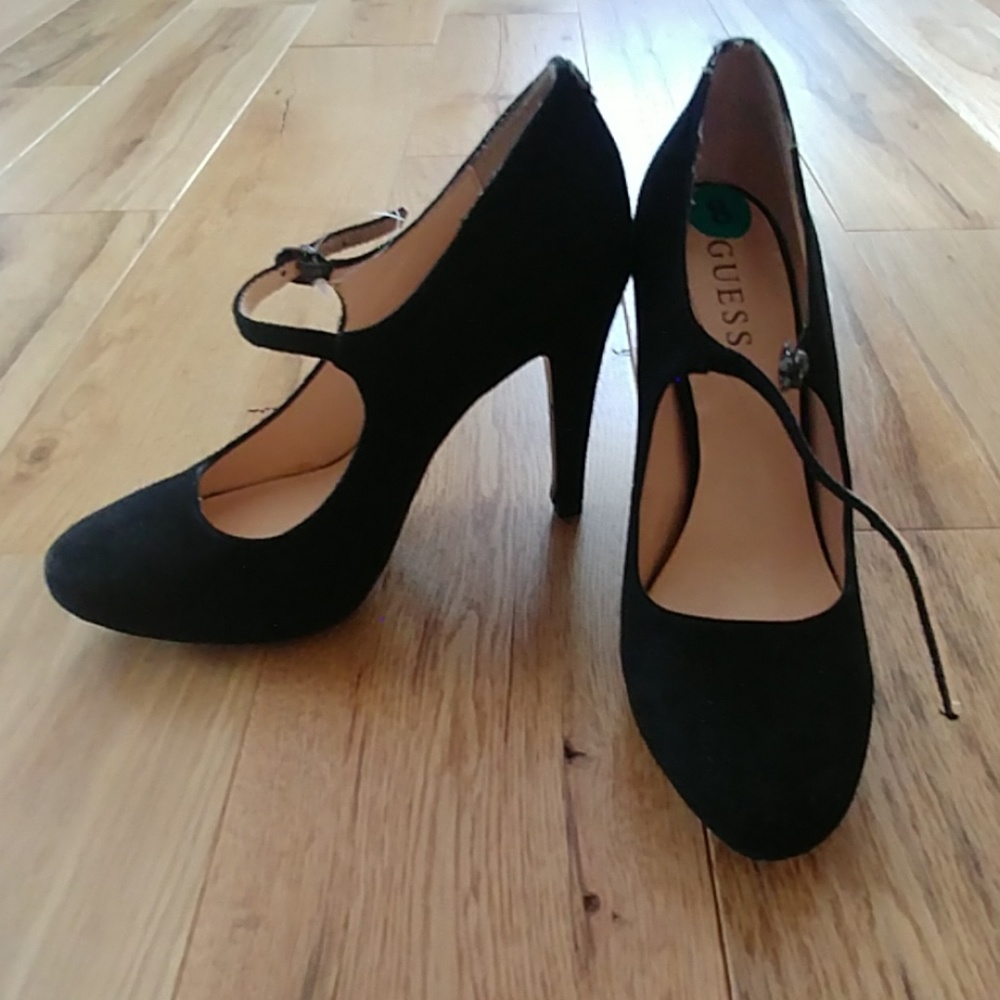 GUESS pumps. - Picture 4 of 4